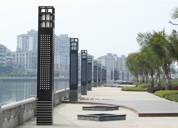 (QDJGDZ-007)商業(yè)廣場鏤空方形景觀燈柱實景效果照片