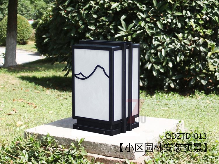 (QDZTD-013)園林矮柱現代方形LED柱頭燈小區(qū)立柱安裝實景效果